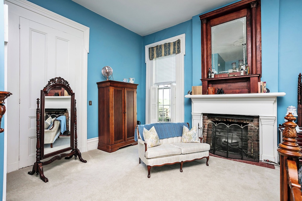 Historic Maple Hill Manor - photo 20
