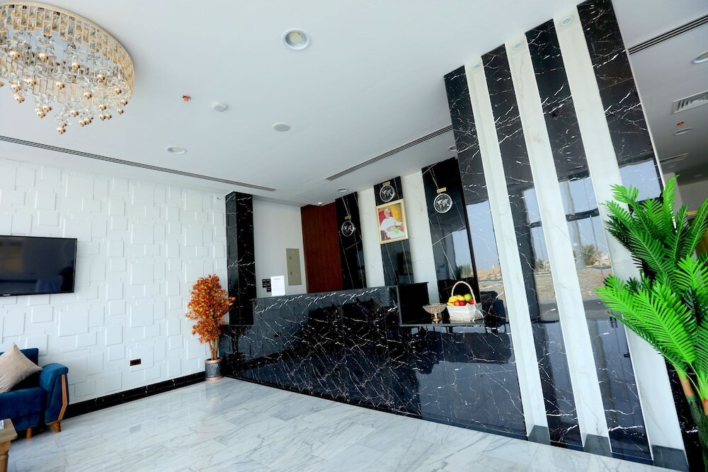 Golden Crown Hotel Al Seeb Muscat in Seeb, Oman