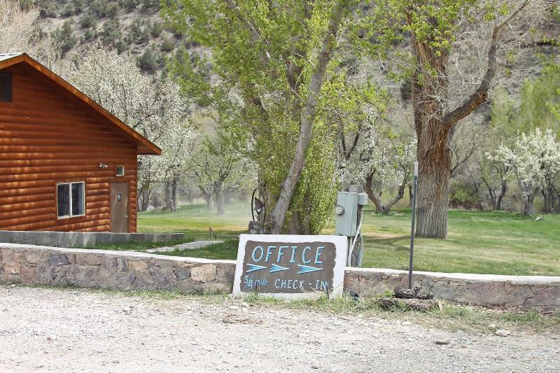 Hidden Canyon Retreat - photo 9