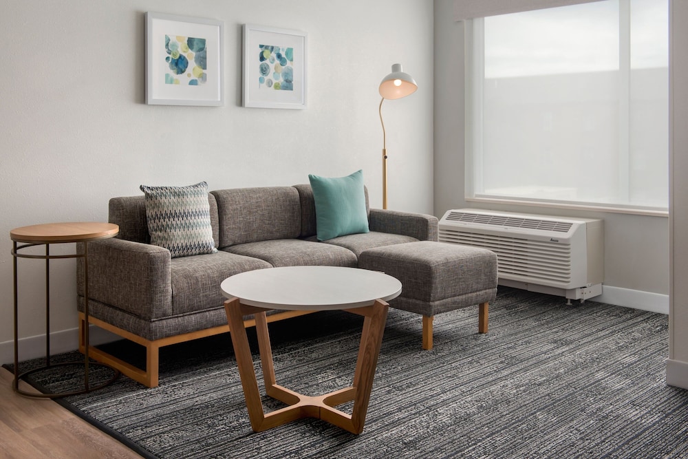 TownePlace Suites by Marriott Portland Airport ME - photo 14