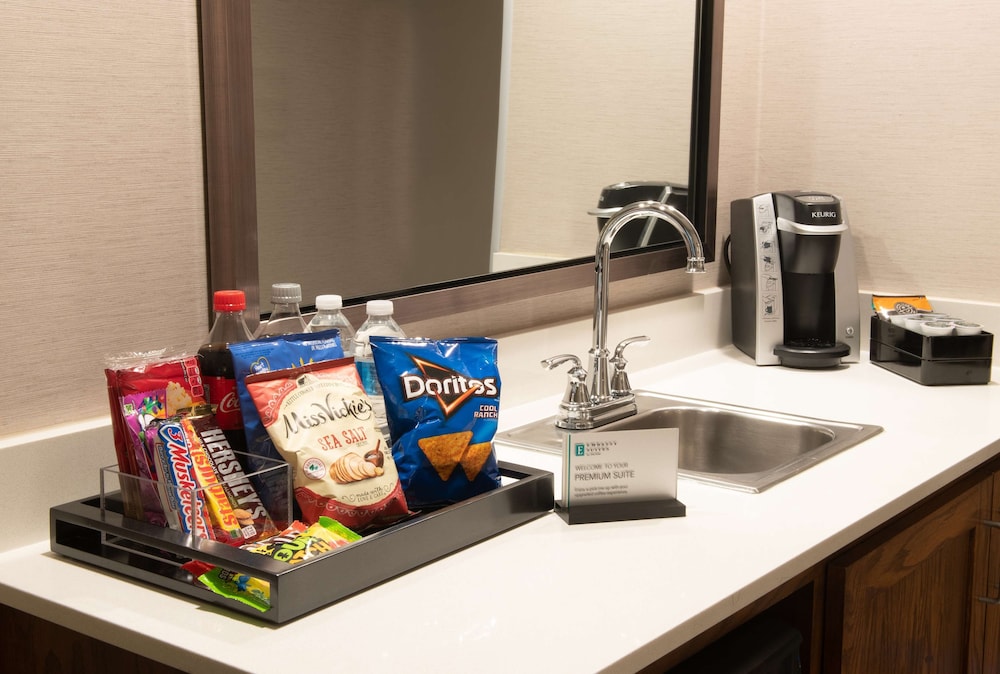 Embassy Suites by Hilton Colorado Springs - photo 32