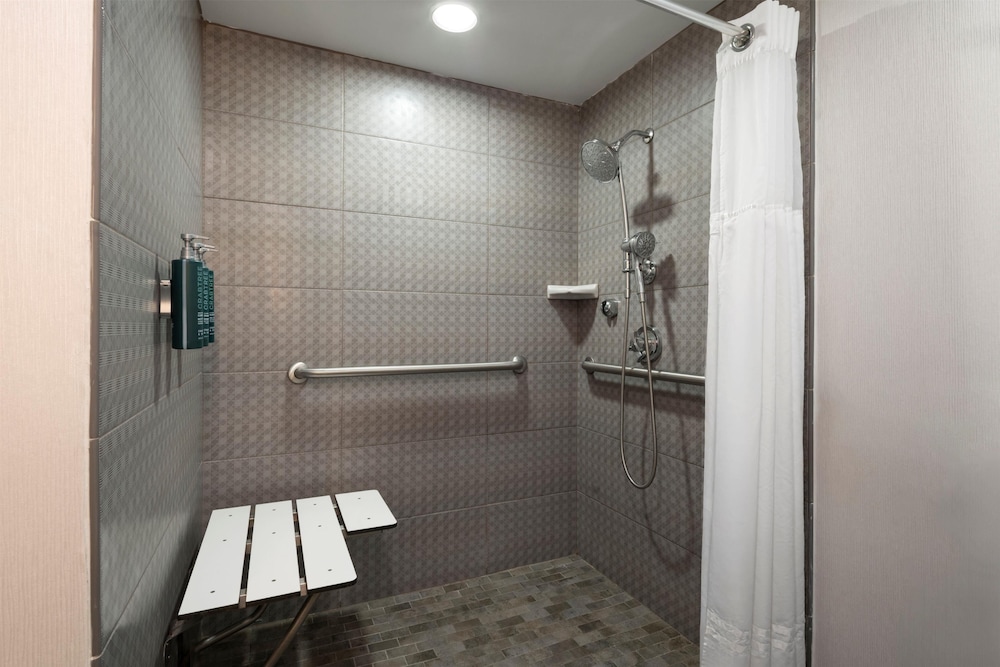 DoubleTree by Hilton Richmond Midlothian - photo 20