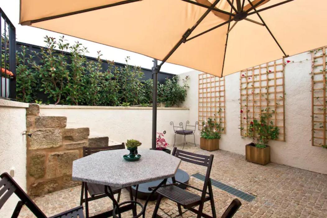 Urban Cabin — 4-Star Luxury Hotel in Vila Nova De Gaia, Portugal