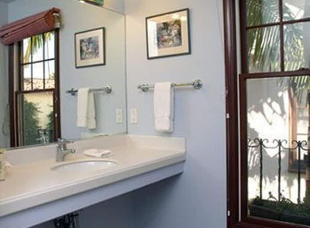 Casa Del Mar Inn - photo 31