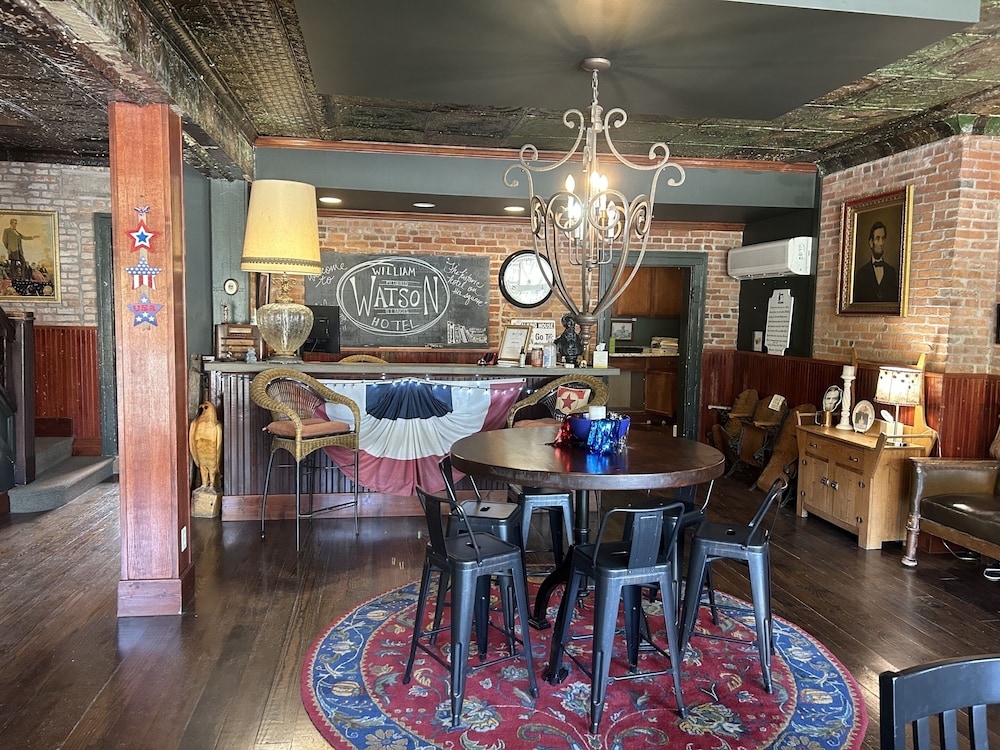 William Watson Hotel - photo 8