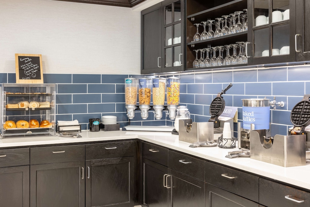 Homewood Suites by Hilton Rochester Greece NY - photo 24