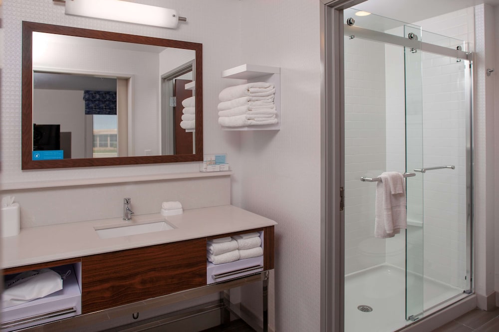Hampton Inn & Suites Chicago Burr Ridge - photo 14