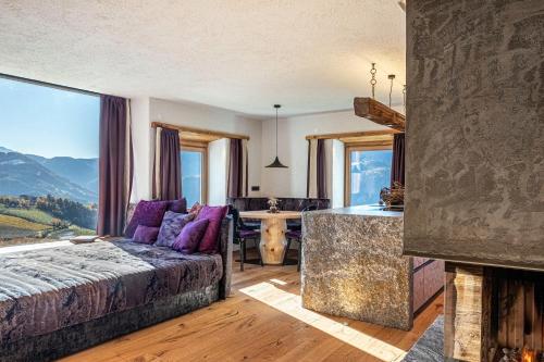 Spornberg Mountain Living Ostberg — 4-Star Luxury Hotel in Soprabolzano, Italy