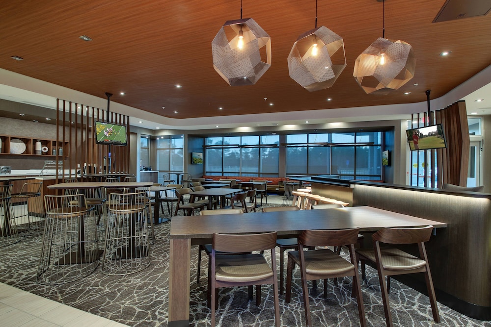 SpringHill Suites by Marriott Gulfport I 10 - photo 12