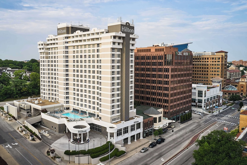 Hilton Kansas City Country Club Plaza - featured photo