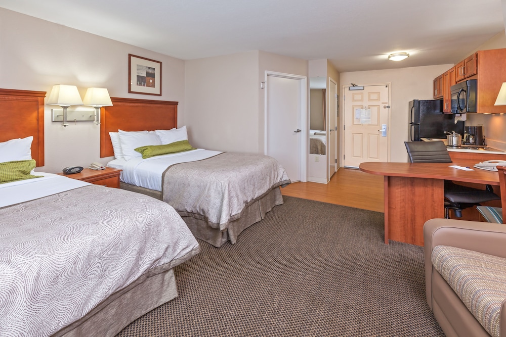 Candlewood Suites Owasso by IHG - photo 10