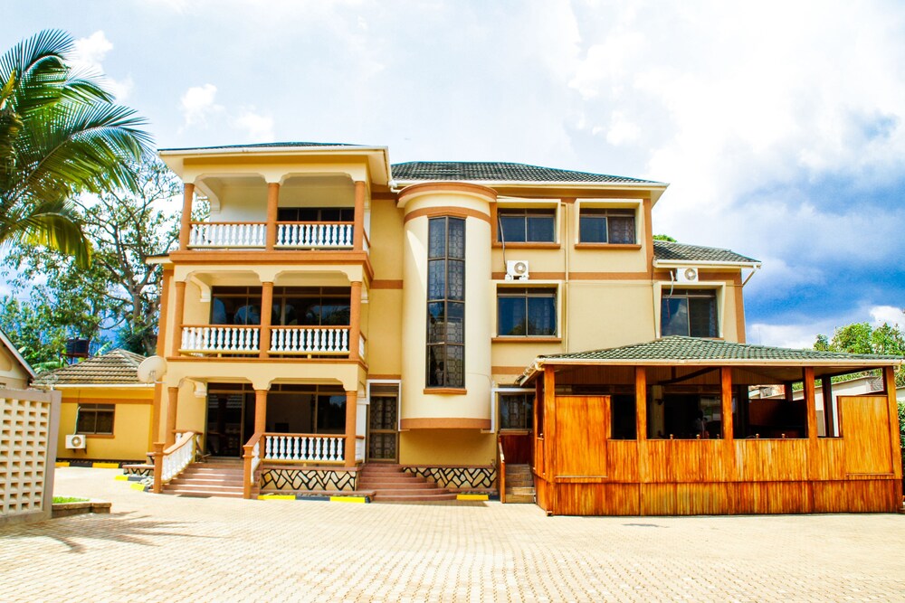 Alfa Hotel Munyonyo — hotel in Kampala