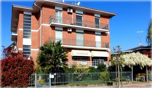 Appartamenti Matteotti 54 — 4-Star Luxury Hotel in Biandrate, Italy