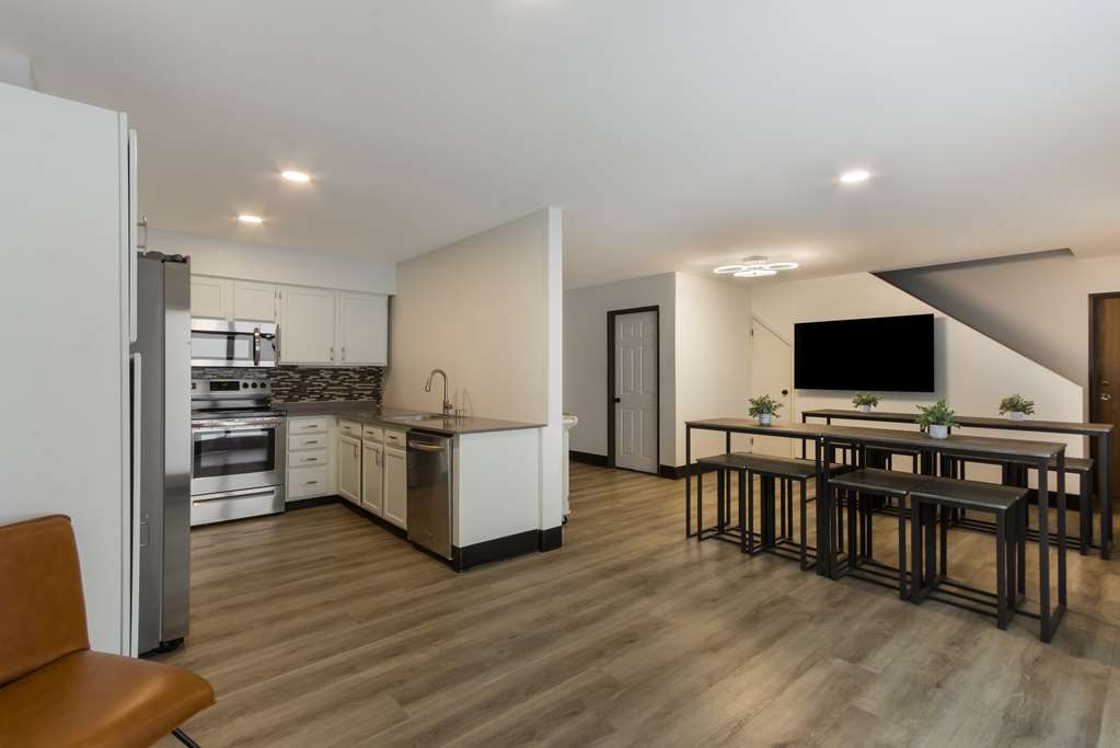The Copper Hotel SureStay Collection by Best West - photo 22