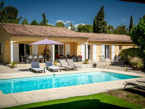 Loustalet — hotel in Bagnols-En-Foret
