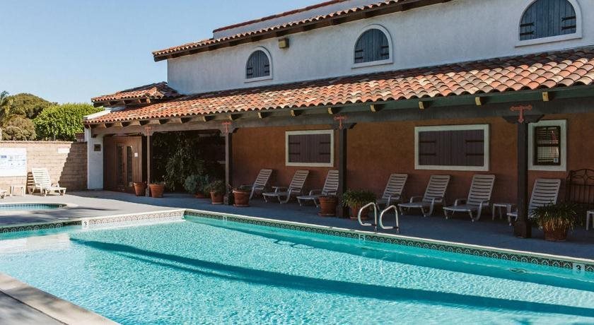 Channel Islands Inn - photo 13