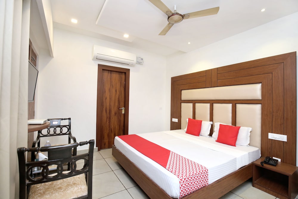 OYO 16724 Hotel Atlante — hotel in Sector
