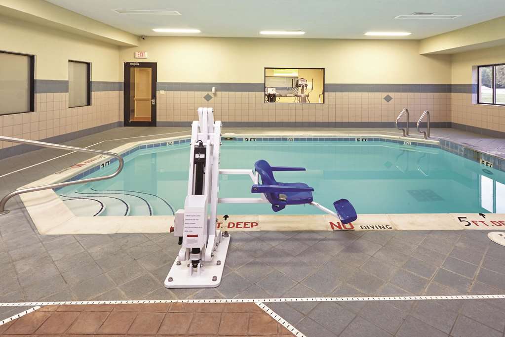 La Quinta Inn & Suites by Wyndham South Bend - photo 7