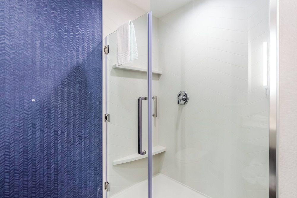 Fairfield Inn & Suites by Marriott Dallas DFW Airport North Coppell Grapevine - photo 13