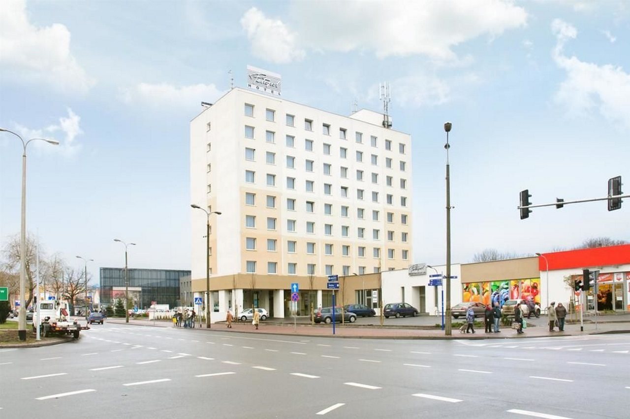 Hotel Petropol - carbon neutral hotel in Plock