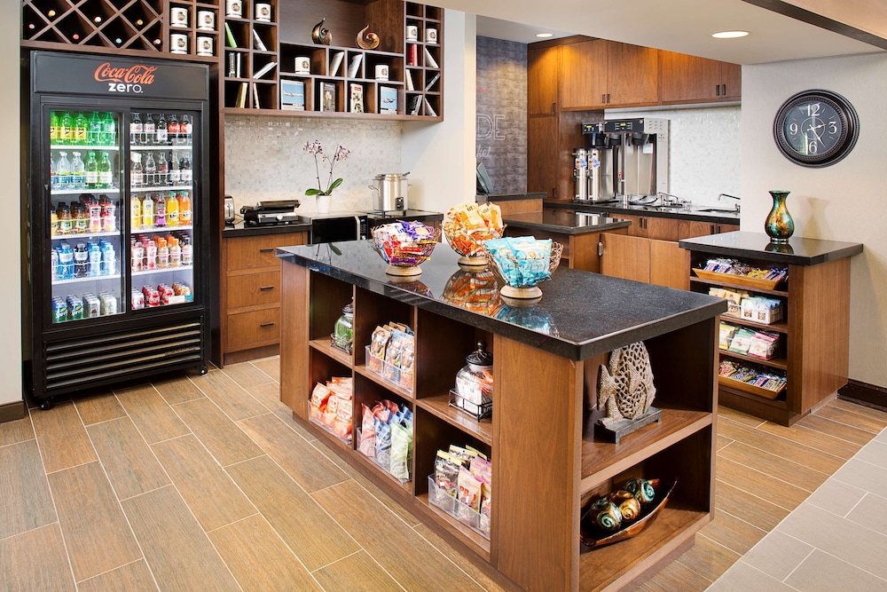 DoubleTree Hotel Baltimore BWI Airport - photo 23