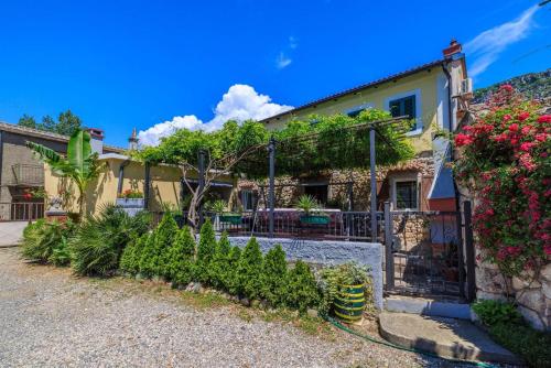 Sea & Heritage Retreat Bribir by aneo travel — hotel in Bribir