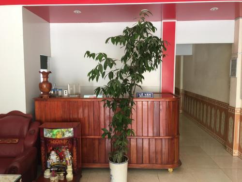 Khách Sạn Thanh Bình - last minute hotel in Hue