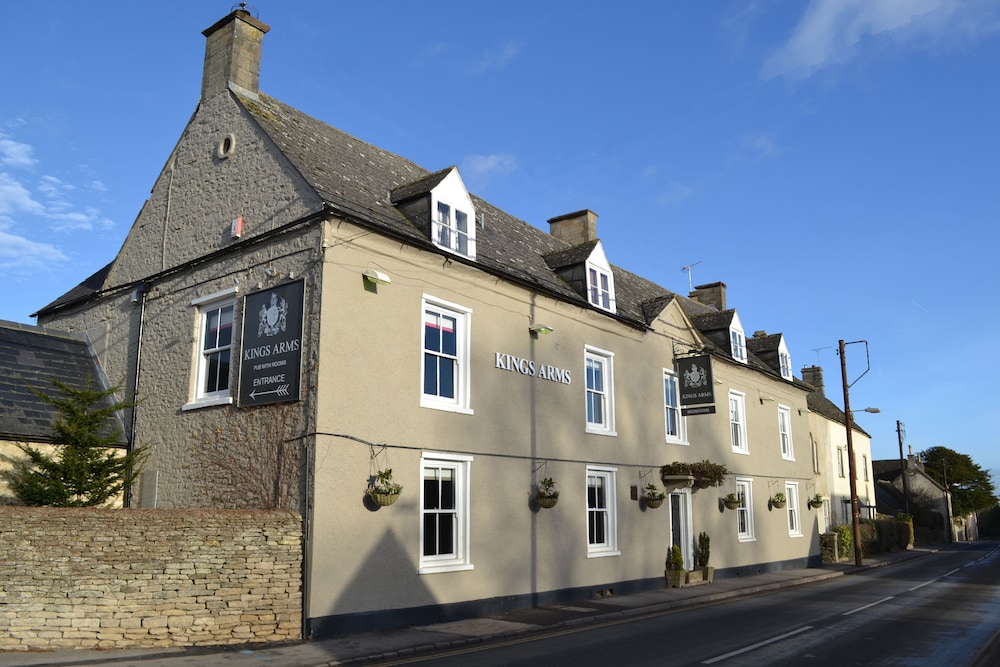 The Kings Arms - carbon neutral hotel in North Walsham