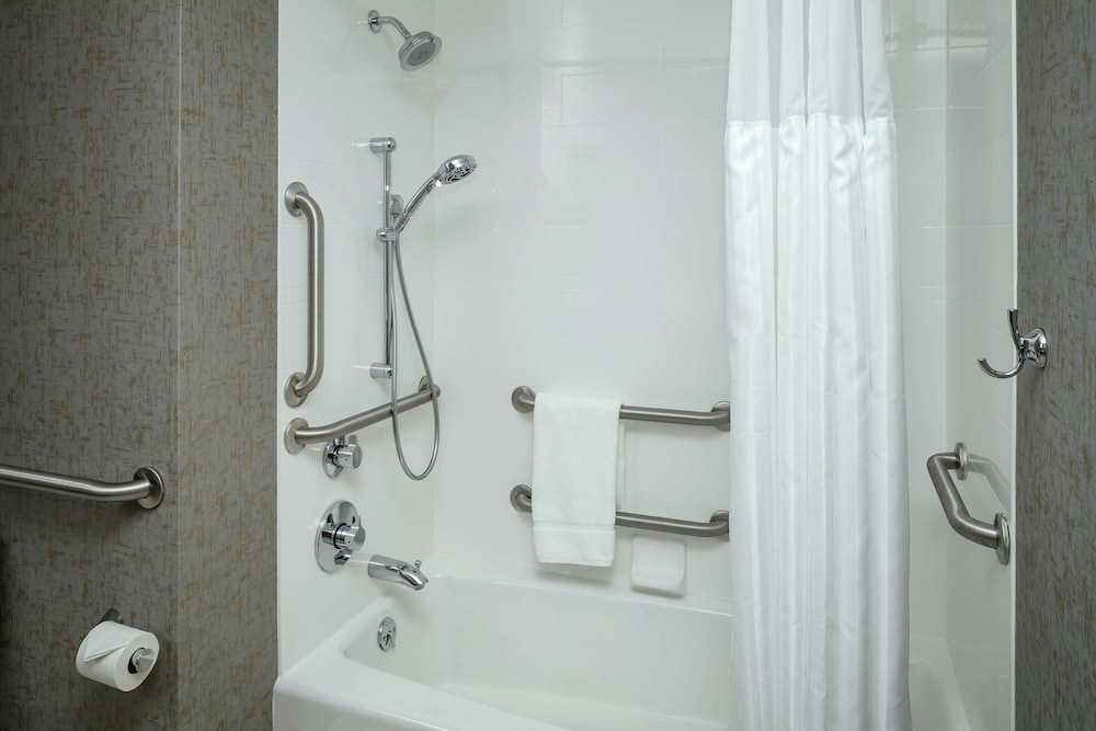 Hilton Garden Inn Seattle Bellevue Downtown WA - photo 26