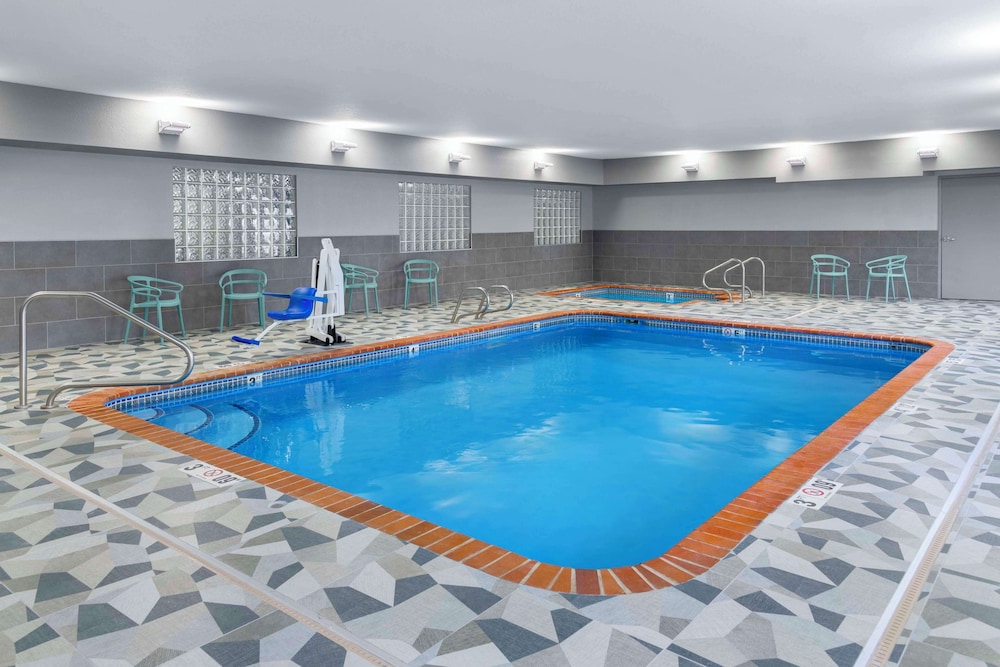 Spark by Hilton Lansing - photo 48
