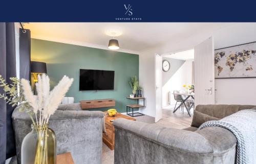 Stylish & Convenient 3 Bedroom House Perfect for Contractors and Leisure Guests Sleeps up to 5 — 4-Star Luxury Hotel in Peterborough, United Kingdom