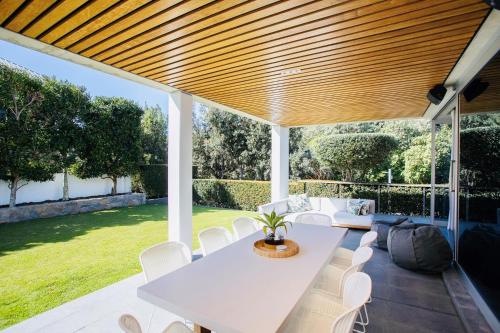 Ultimate Beachfront Escape With Pool — Kingscliff