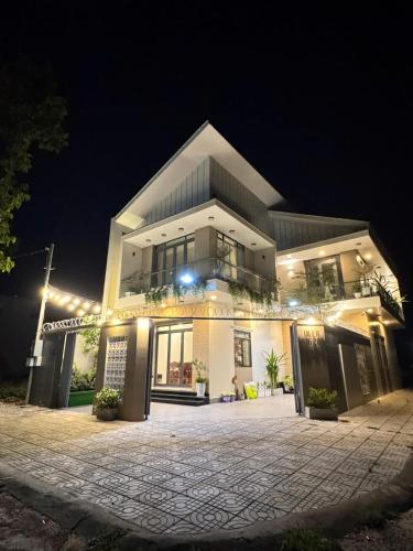 Villa 26 28 Châu Đốc — 4-Star Luxury Hotel in Cho Dok, Vietnam