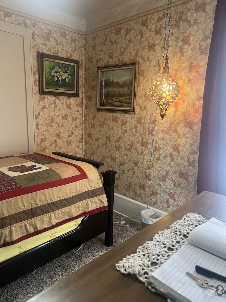 Historic Windsor Hotel - photo 17