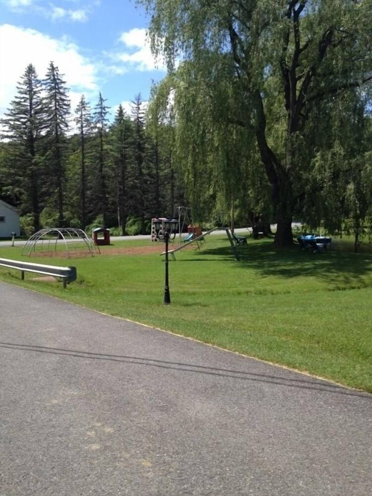 Baumann's Brookside Resort - photo 15