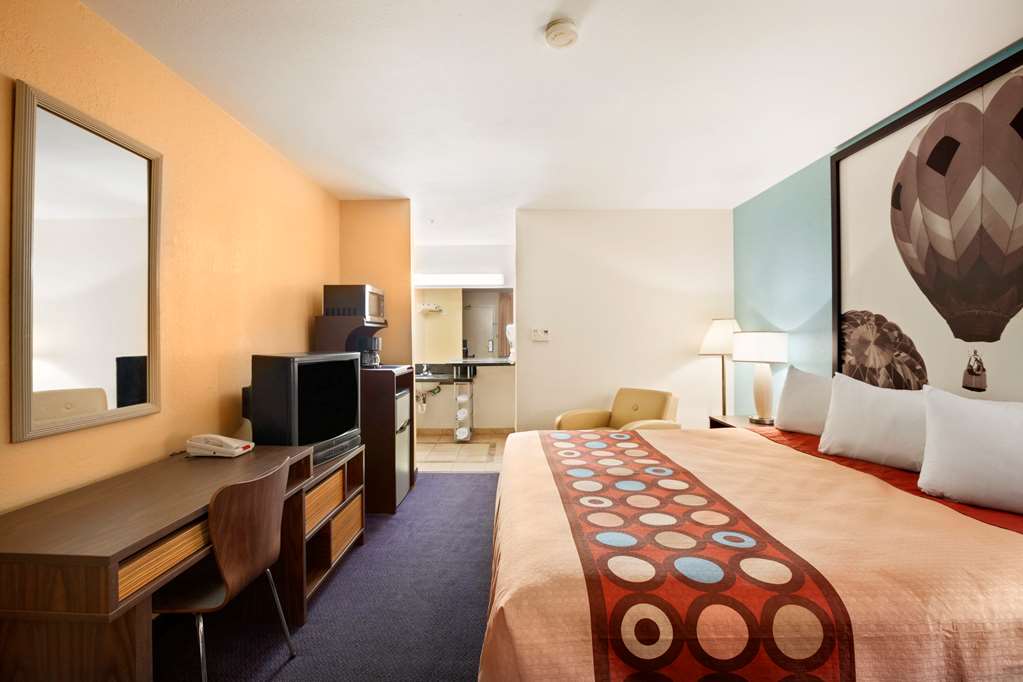 Super 8 by Wyndham Indio - photo 17