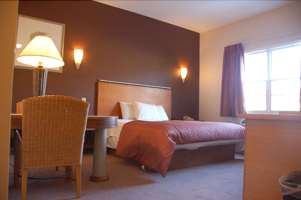 Smithtown Inn - photo 11