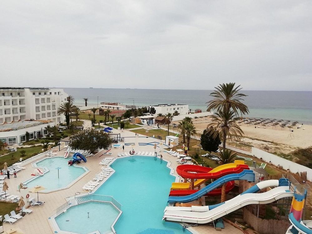 Hotel Chiraz in Skanes, Tunisia