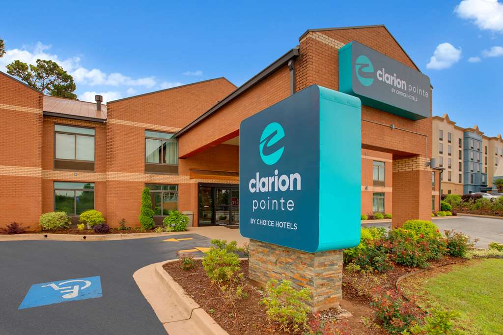 Clarion Pointe Atlanta Airport College Park in College Park, United States
