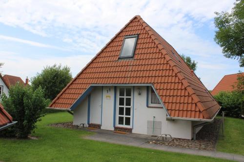 Ferienhaus Leuchtturm Lale Andersen 11 — Wremen