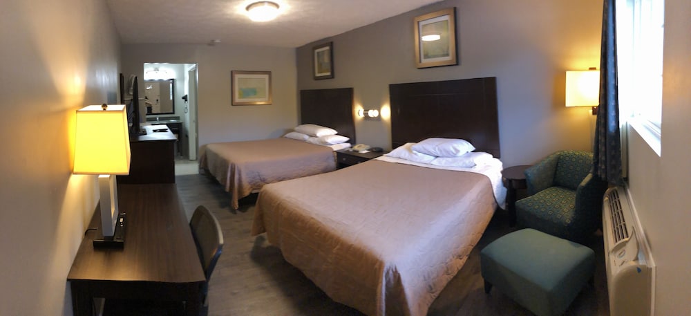 Deerfield Inn & Suites - photo 5