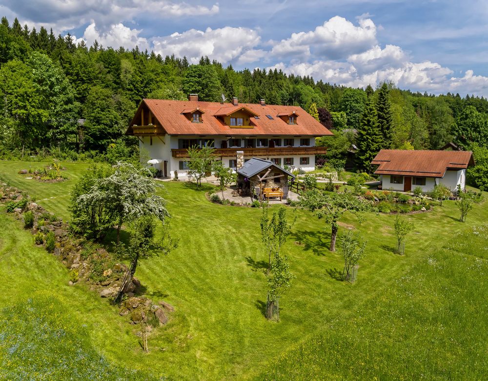 Haus Jägerfleck Ihre Ferienwohnungen am Nationalpark Bayerischer Wald — 5-Star Luxury Hotel in Spiegelau, Germany