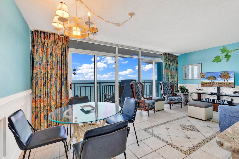 Stunning Oceanfront View Atlantica Tower - photo 18