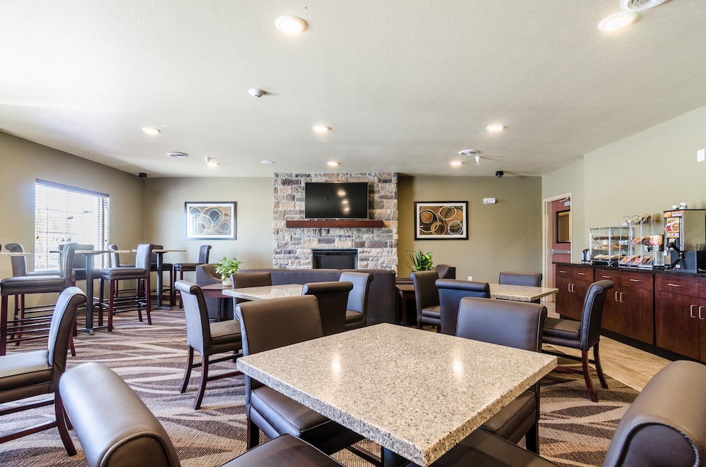 Cobblestone Inn & Suites Ord - photo 43