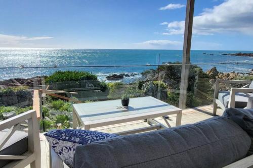 Heathcliff. Stunning ocean views — hotel near Wynyard Airport