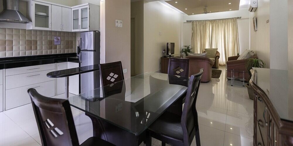Hummingbird Apartments Saiprasad