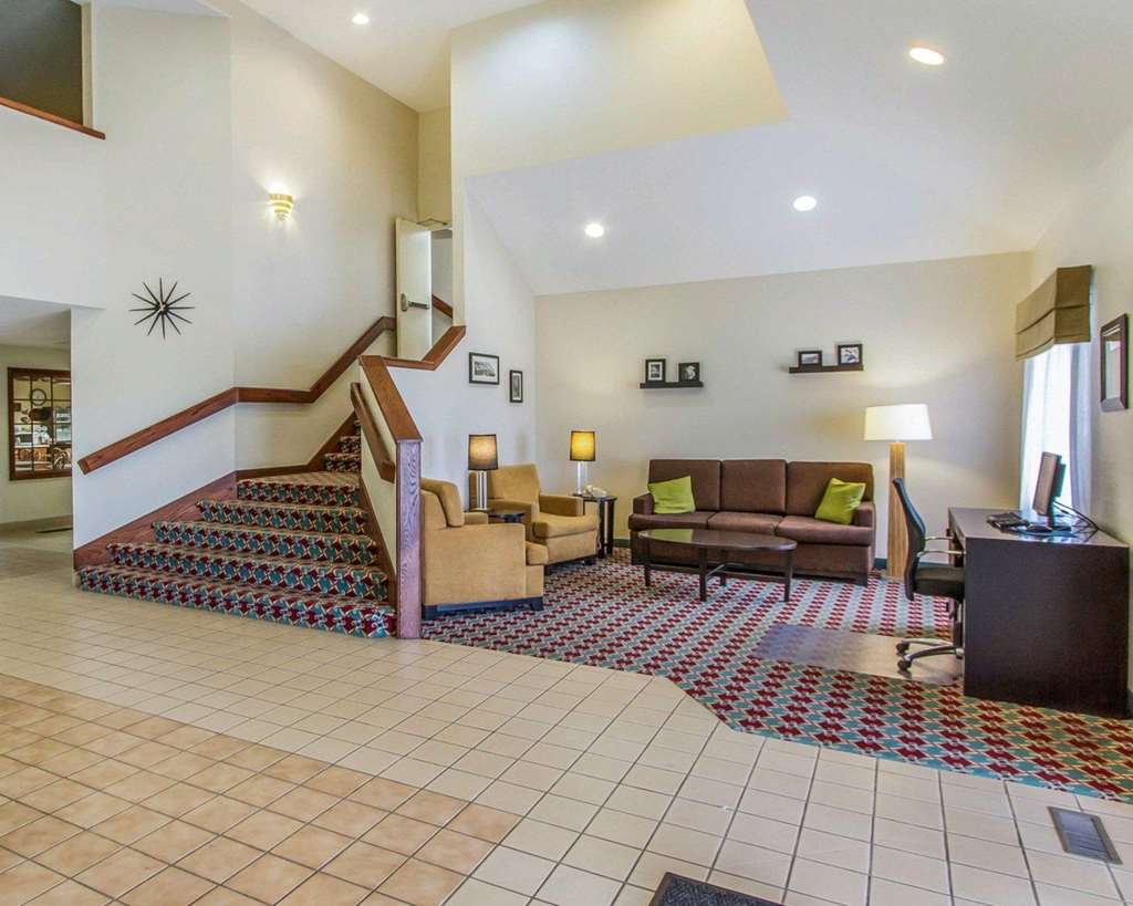 Rodeway Inn Fremont Ne - photo 6