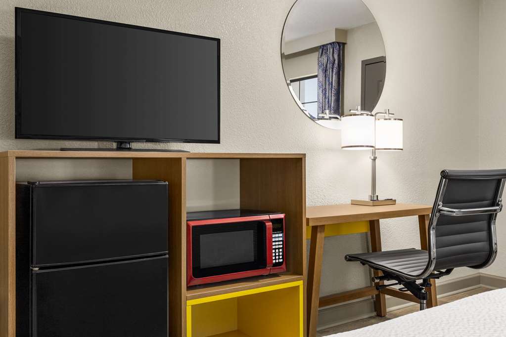 Days Inn by Wyndham Fulton - photo 13