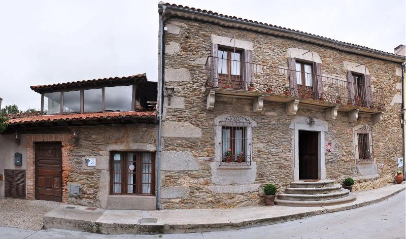 Posada de Los Aceiteros pet-friendly hotel Ahigal De Los Aceiteros