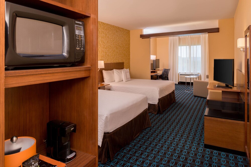 Fairfield Inn & Suites by Marriott Huntington - photo 6